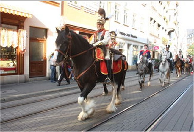 http://www.showmeyourpix.net/files/47/Cavalry.jpg