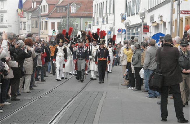 http://www.showmeyourpix.net/files/47/FrenchInfparade2.jpg