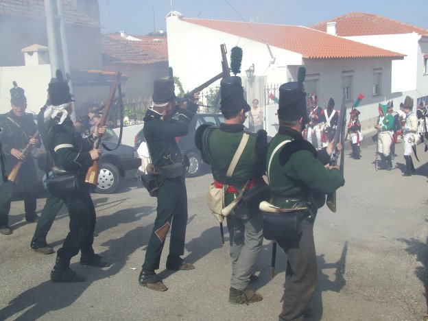 http://www.showmeyourpix.net/files/48/Brits%26PortSharpe.jpg